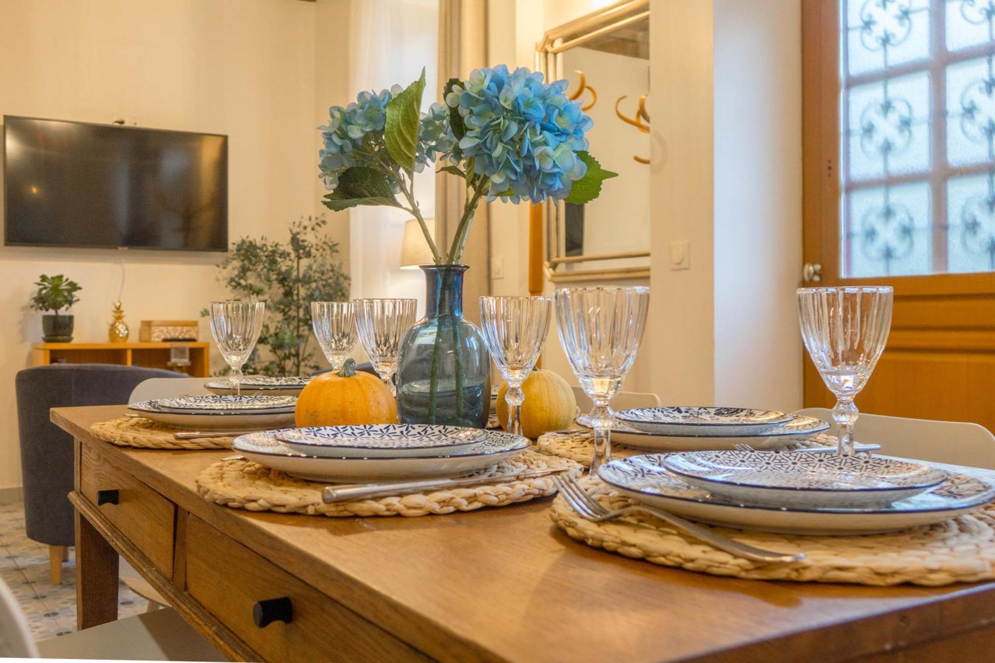 Domaine De Charme Au Coeur D'Orleans Classe 3 Etoiles - Bords De Loire - 21 Couchages Avec Parkings Prives 외부 사진