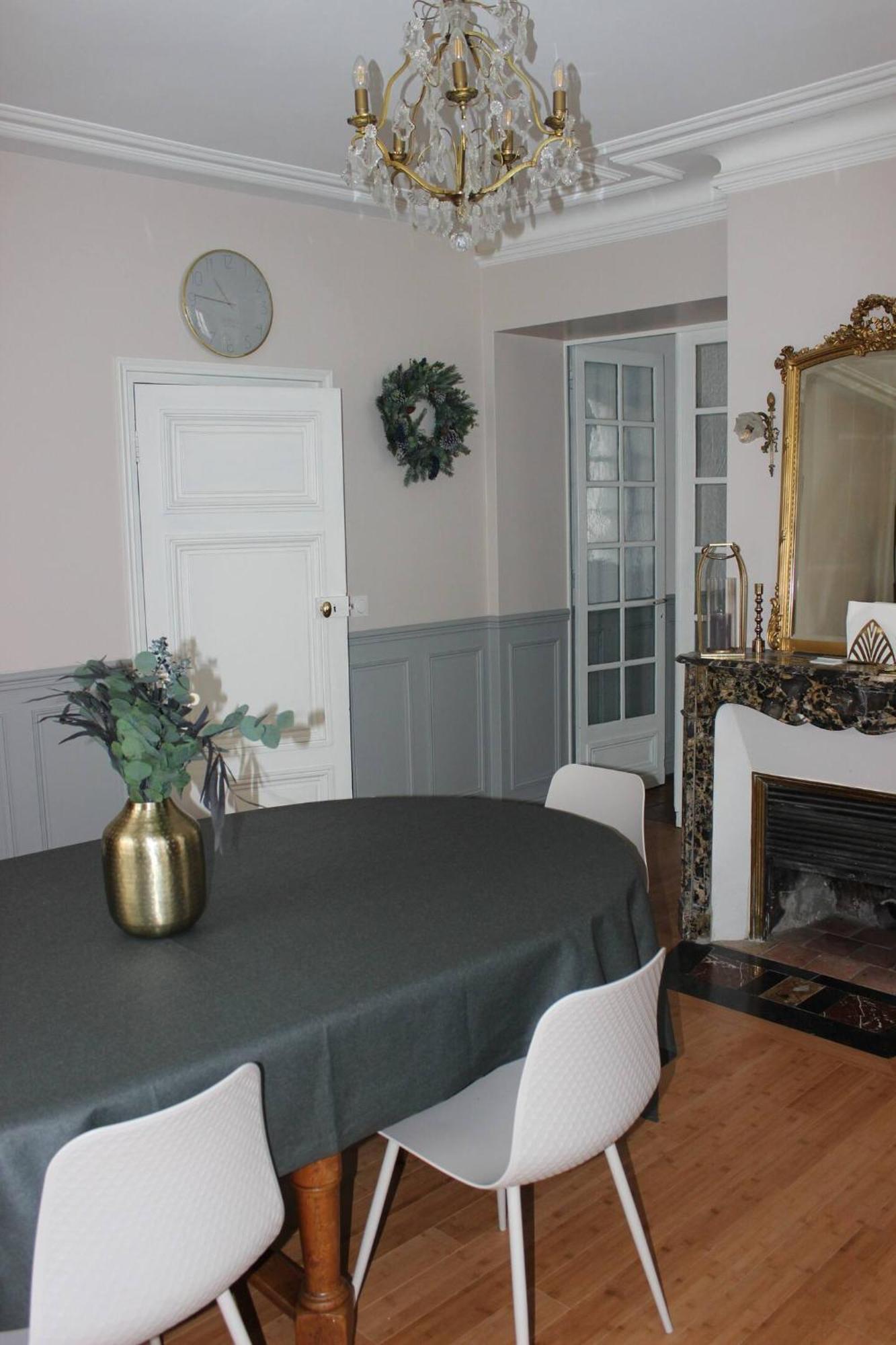 Domaine De Charme Au Coeur D'Orleans Classe 3 Etoiles - Bords De Loire - 21 Couchages Avec Parkings Prives 외부 사진